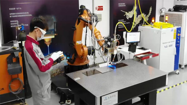 力星激光機器人激光焊接系統-操作簡單